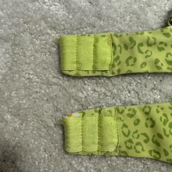 For Love and Lemons Green Animal Daisy Print One Piece Swimsuit medium & large - Picture 8 of 11